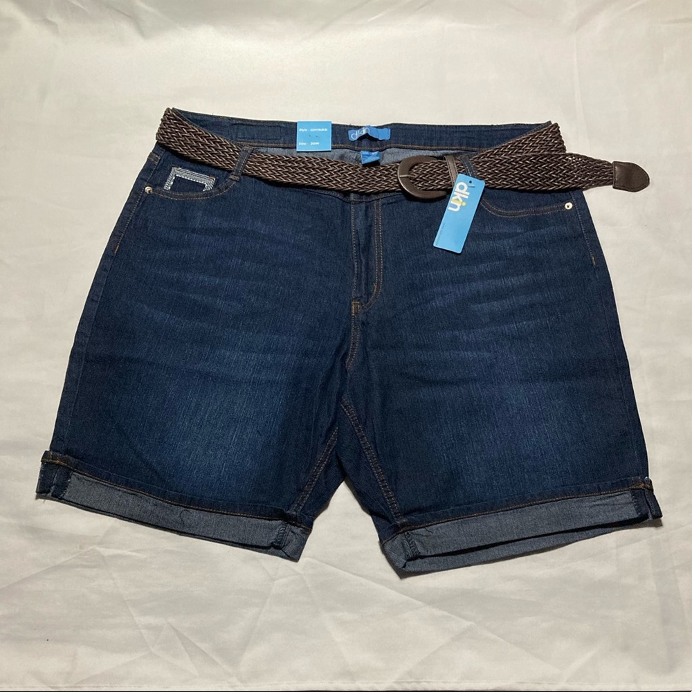 Women’s Jean Shorts Size 20 NWT